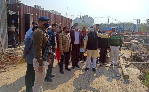 गृहमंत्री ताम्रध्वज साहू ने नवा छत्तीसगढ़ सदन के निर्माण कार्यों का जायजा लिया