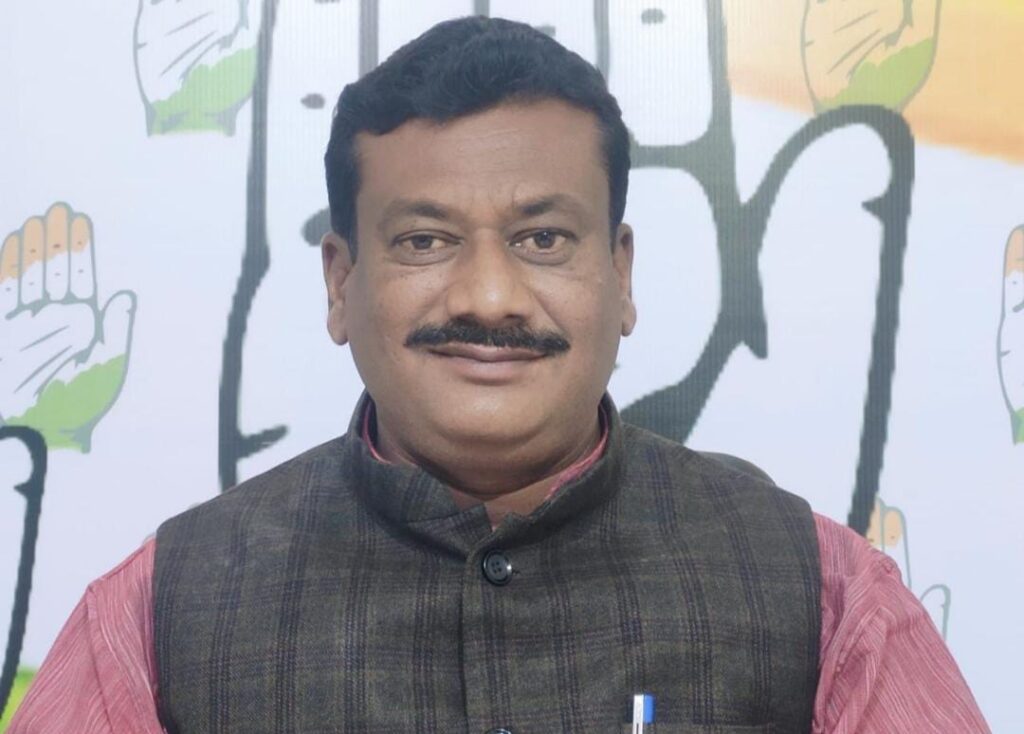 शराब पीने वाले पुरुषों की संख्या में आई 18% की कमी, रमन सरकार ने 52% पुरुष शराब पीते थे शराब : कांग्रेस