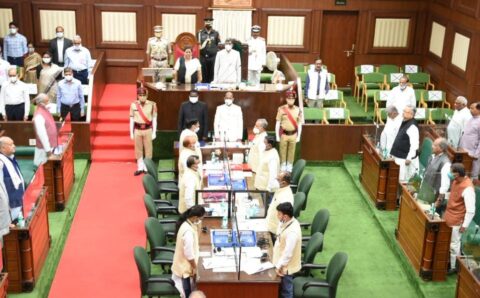 राज्यपाल के अभिभाषण के बीच भाजपा विधायक ने की टोका टाकी, कहा – आपसे कह लगाया गया है सत्य कथन