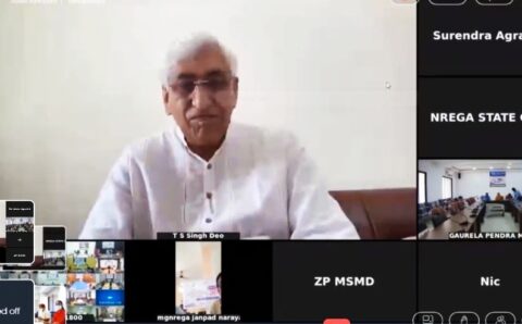 मनरेगा के महिला हितग्राहियों के सम्मान समारोह में शामिल हुए मंत्री सिंहदेव, 140 महिलाओं का किया सम्मान