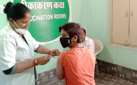 प्रदेश में 12 से 14 वर्ष के बच्चों का टीकाकरण शुरू, आज पहले दिन 1618 बच्चों को लगाया गया टीका