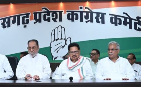 पुनिया का बयान, प्रदेश में परिवर्तन का अब नही है कोई प्रस्ताव, मरकाम ने कहा, किसे बनाना है प्रदेश अध्यक्ष और किसे नहीं, इसका निर्णय लेंगी सोनिया गांधी