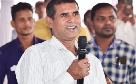 पहले मजदूरी करने जाता था जम्मू, शासन की योजना का मिला लाभ तो 2 साल से नहीं गया बाहर, यहीं कर रहा हूं खेती ..