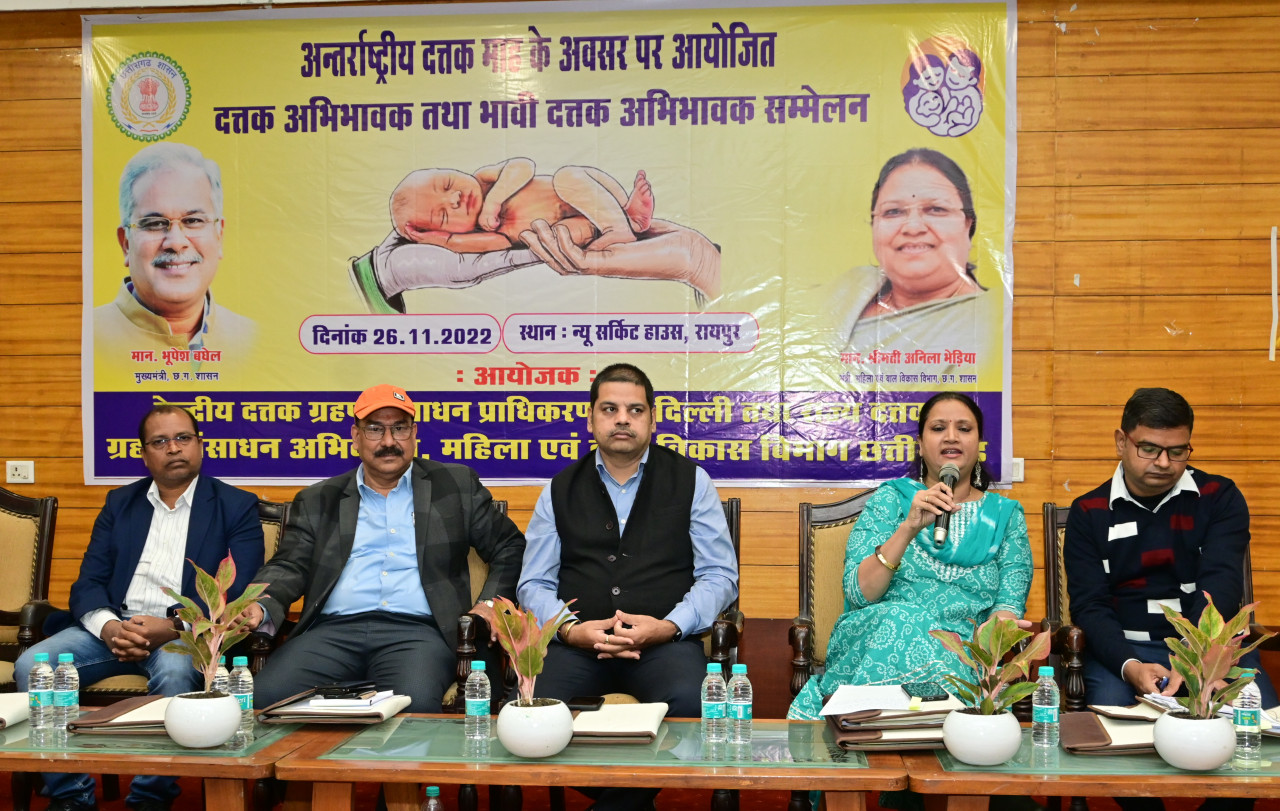 दत्तक संतानों से घर में आयी खुशहाली