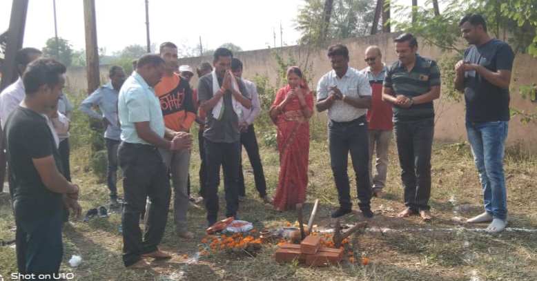 ‘श्री राम शिव हनुमान मंदिर’ के लिए किया गया भूमि पूजन, मीडिया कर्मी आवासीय परिसर में हो रहा है निर्माण