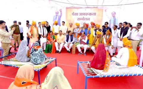 मुख्यमंत्री ने खाटला पंचायत में बताये पेसा एक्ट के अधिकार