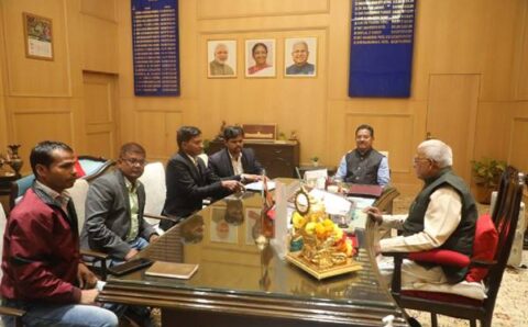 राज्यपाल पटेल को पशुपालन मंत्री ने सिकल सेल रोकथाम संबंधी कार्यों से कराया अवगत