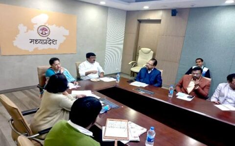 जिला पंचायत भवन और स्कूलों में हिंदुस्तान का दिल धड़का दो एंथम..