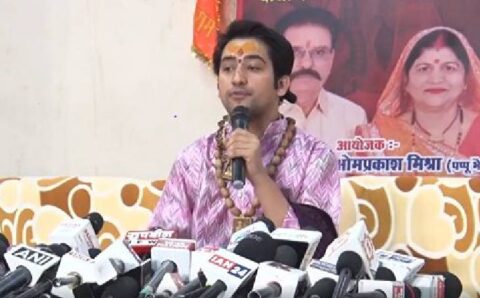 बागेश्वर सरकार बोले- रायपुर आ जाओ, फ्री में बताऊंगा, ठठरी बांध दूंगा: श्याम मानव ने दिया जवाब…