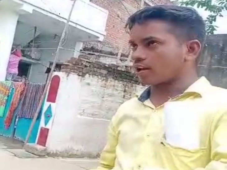 पीएम आवास दिलाने के नाम पर रिश्वत का VIDEOवायरल ,60 हजार में कब्जा दिलाने का वादा..