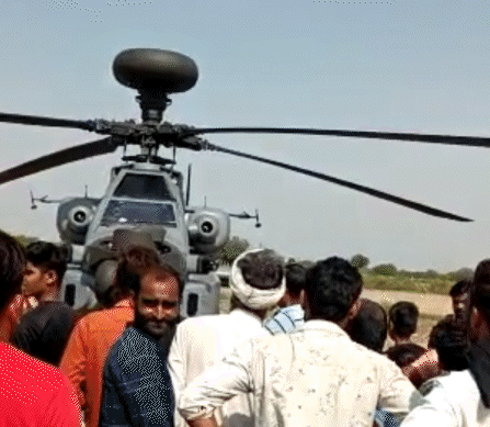 ‘Apache helicopter’ की इमरजेंसी लैंडिंग के बाद लगी भिंड,सिंध नदी किनारे उतरा अपाचे, दोनों पायलट सेफ…