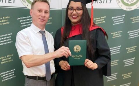 सृष्टि यादव को मिली MBBS की डिग्री,बताया रूस-यूक्रेन युद्ध का मंजर, बोली- एग्जाम के बीच होते हमले, बंकर में छिपकर बचाई जान…