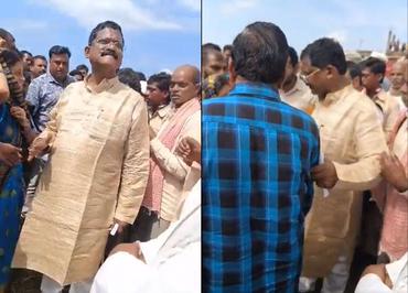 छतीसगढ के संस्कृति मंत्री भुल कए अपनी संस्कृति, PA को दे दी गाली, VIDEO वायरल / ट्विटर पर हुए ट्रोल