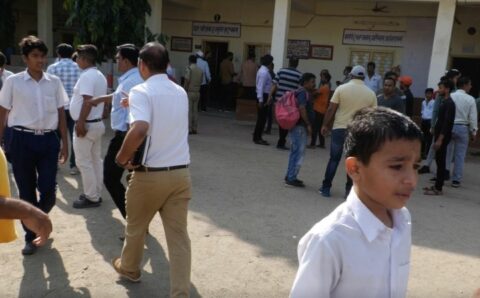 बलून में गैस भरते वकत अचानक गैस सिलेंडर हो गया विस्फोट, 40 बच्चो समेत कई घायल…