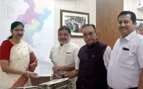 IPS प्रशांत अग्रवाल को हटाने भाजपा नेताओं ने चुनाव आयोग को सौंपा पत्र,जानिए कियों…