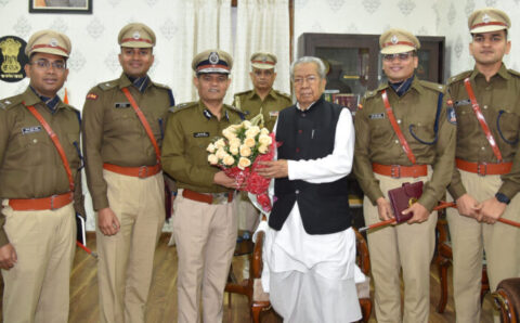 राज्यपाल से भारतीय पुलिस सेवा के परिवीक्षाधीन अधिकारियों  से की मुलाकात…