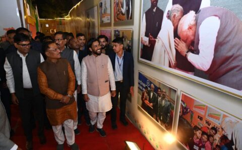 मुख्यमंत्री साय ने अटल जी के व्यक्तित्व एवं कृतित्व पर आधारित छायाचित्र प्रदर्शनी का किया शुभारंभ…