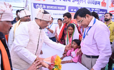 हृदय रोग के ऑपरेशन के लिए नन्ही बच्ची ने जताया मुख्यमंत्री का आभार…