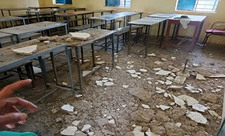 कक्षा के दौरान स्कूल में बड़ा हादसा..!! ,भरभराकर गिरा छत का प्लास्टर…बाल-बाल बचे टीचर और स्टूडेंट्स…