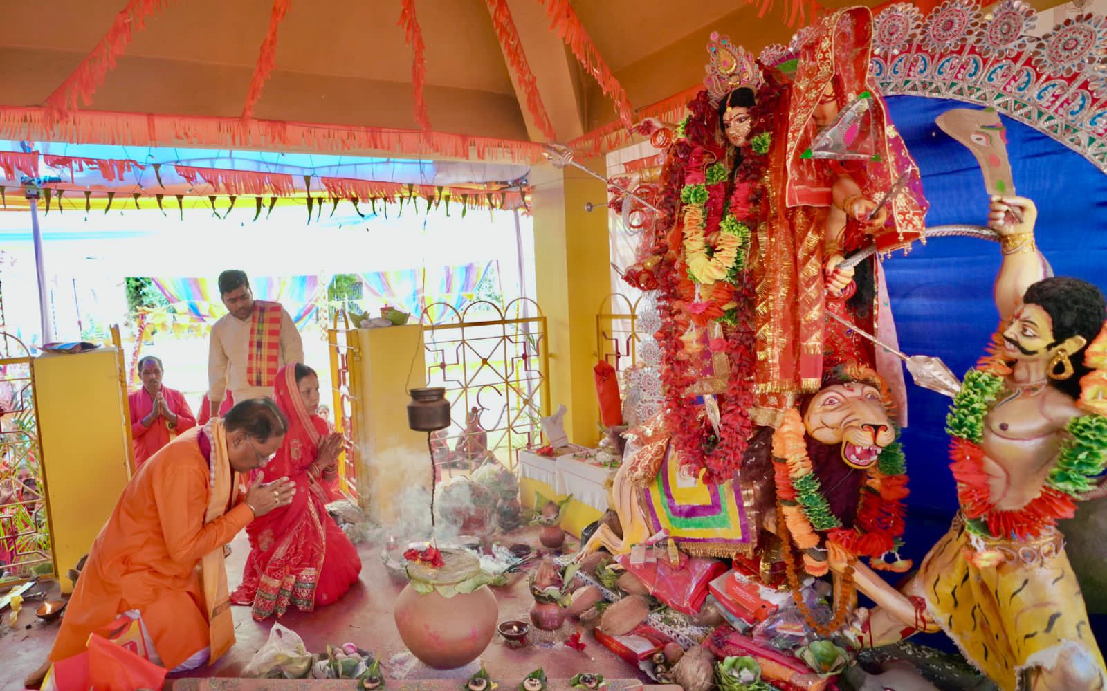 मुख्यमंत्री विष्णुदेव साय ने गृह ग्राम बगिया में मनाई रामनवमी, पत्नी कौशल्य सहित परिवार के अन्य सदस्य रहे मौजूद