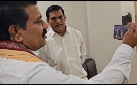 डिप्टी सीएम विजय शर्मा ने 10वीं पास करने वाले पूर्व नक्सली को वीडियो कॉलिंग कर दी बधाई, भटके लोगों को मुख्यधारा में लौटने की भी अपील