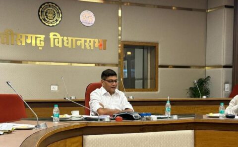 मुख्य सचिव जैन ने सड़क पर जन्मदिन मनाने और सार्वजनिक यातायात को बाधित करने वालों पर कड़ी कार्यवाही करने के दिए निर्देश