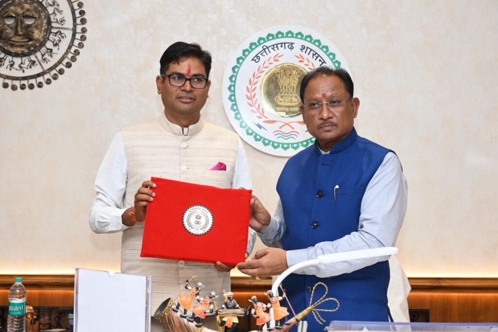 साय सरकार का दूसरा बजट, वित्त मंत्री ओपी चौधरी सदन में कर रहे हैं पेश, देखिए सीधा प्रसारण…