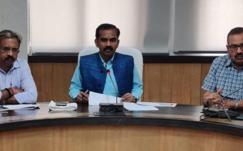 सुचारू और व्यवस्थित यातायात के लिए ई-रिक्शा एवं ऑटो की मॉनिटरिंग, रेगुलेशन और नियंत्रण के उपायों पर हुआ विचार-विमर्श