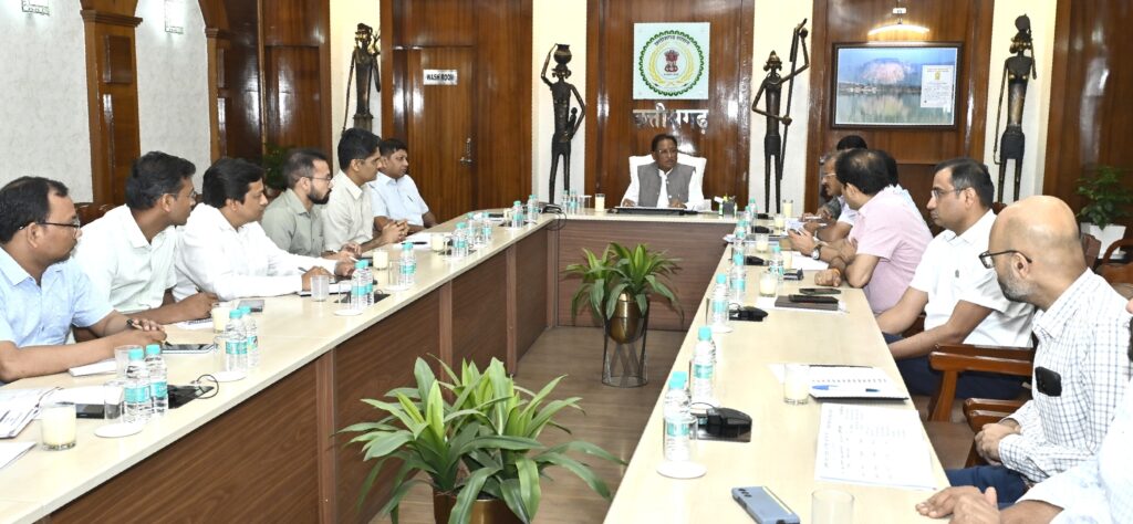 सीएम साय ने राजस्व प्रकरणों के निराकरण में विलंब करने वाले अधिकारियों और कर्मचारियों के विरुद्ध कार्रवाई के दिए निर्देश