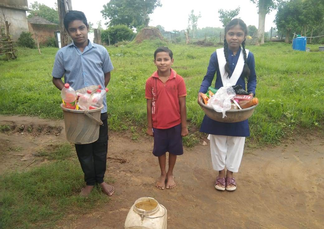 छात्र-छात्राओं की अनोखी पहल ने एक दिन में जुटाए 844 किलोग्राम सिंगल यूज प्लास्टिक