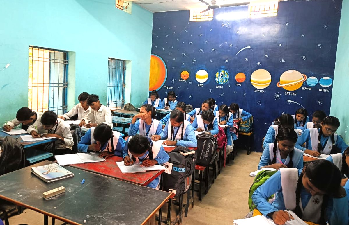 फिर से स्कूलों में लौटी रौनक…