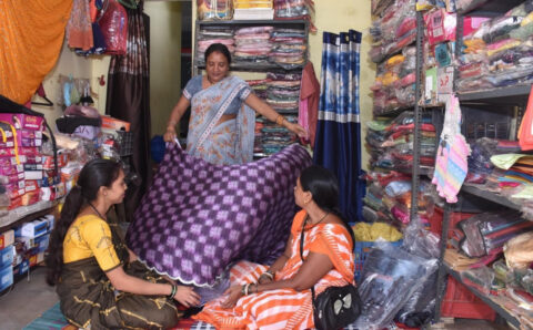 बिहान योजना से महिलाएं बन रही आर्थिक रूप से सशक्त