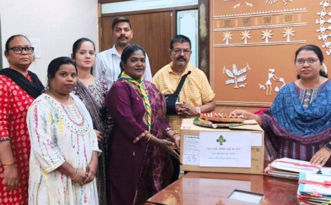 स्काउट गाइड की छात्राओं ने भेजा ‘एक राखी सैनिक भाइयों के नाम पर’…