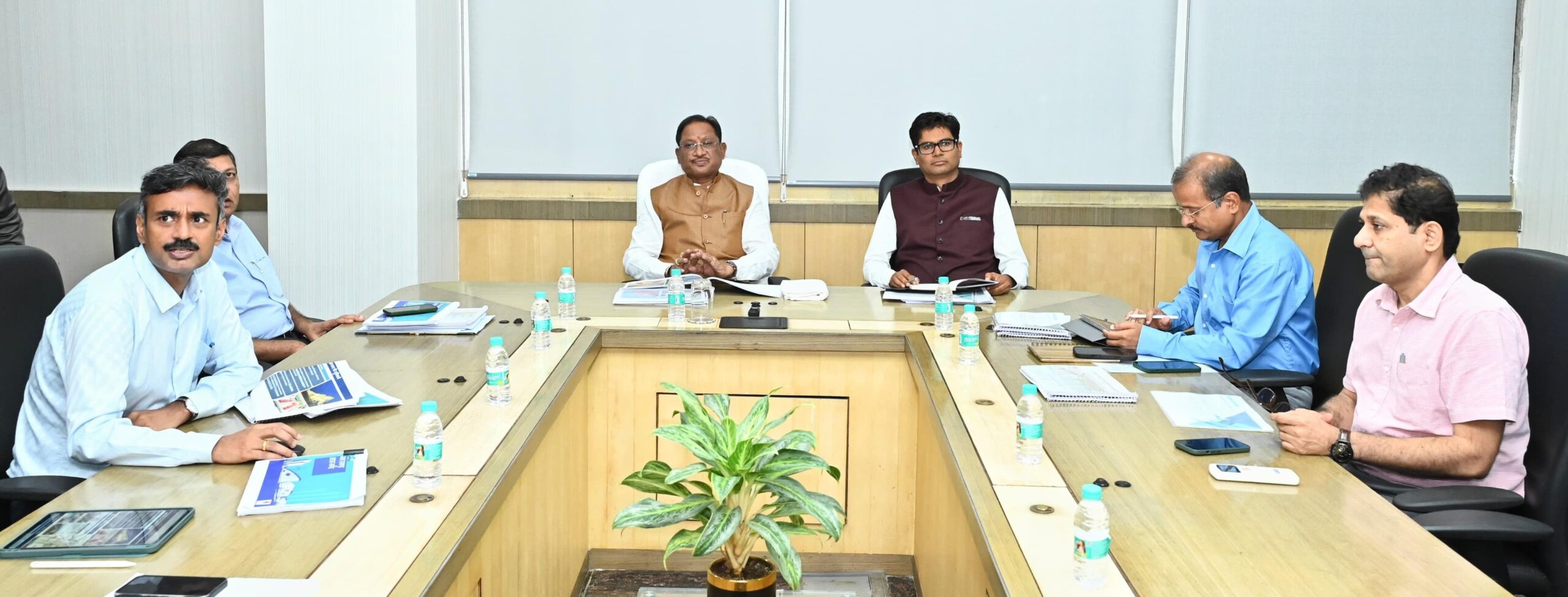 सीएम साय ने आवास एवं पर्यावरण विभाग की ली समीक्षा बैठक, कहा-नवा रायपुर बनेगा भविष्य का आदर्श शहर