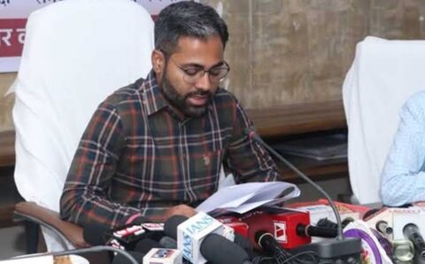 स्वतंत्रता दिवस की तैयारियों को लेकर कलेक्टर ने ली बैठक