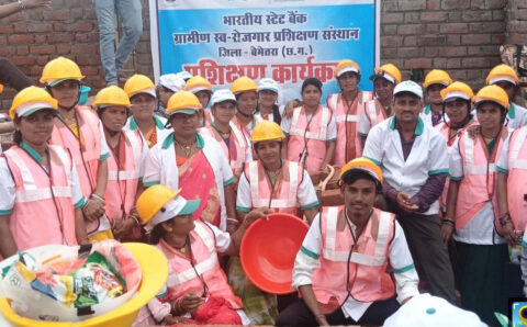 युवा सिख रहे हैं सपनों को साकार करने की कला