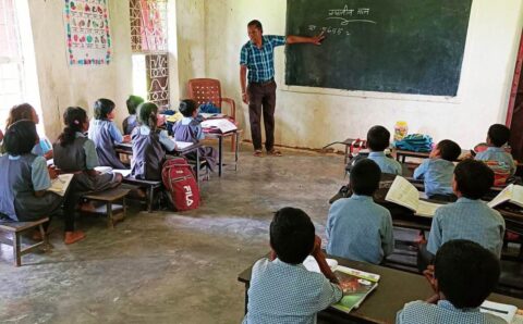बगडीहपारा जैसी सुदूर वनांचल बस्तियों में भी पहुँच रही गुणवत्तापूर्ण और नियमित शिक्षा