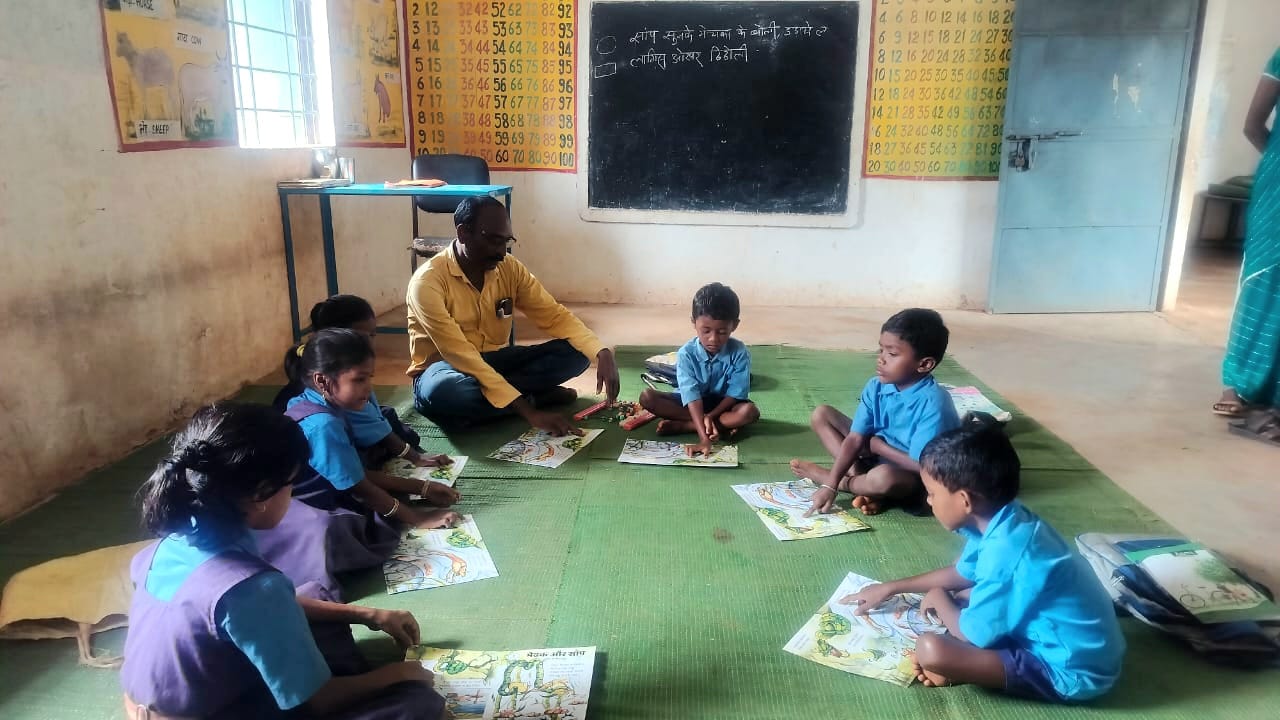 कमकासुर में अब लगने लगे क ख ग घ… के सुर