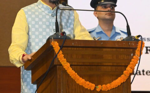 डिजिटल तकनीक का उपयोग करें लेकिन उस पर निर्भरता से बचें – राज्यपाल डेका