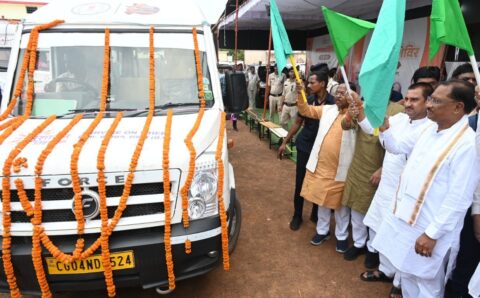 “सुशासन एक्सप्रेस” : गांव-गांव पहुंचा शासन, घर के पास मिल रहीं 24 से ज्यादा सेवाएं