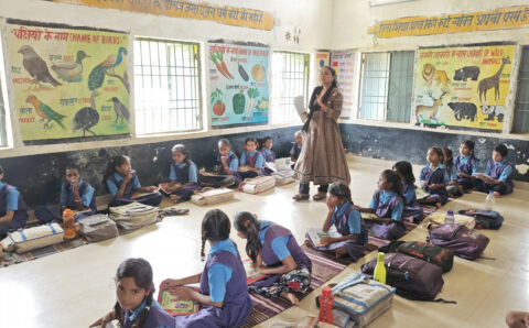 युक्तियुक्तकरण से अब प्राथमिक शाला करमनडीह में चार शिक्षक,शिक्षा व्यवस्था हुई दुरुस्त,बच्चे व पालक खुश