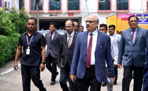 छत्तीसगढ उच्च न्यायालय के मुख्य न्यायाधीश न्यायमूर्ति रमेश सिन्हा ने नेशनल लोक अदालत के तहत सुनवाई का लिया जायजा 