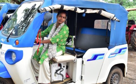 दीदी ई रिक्शा योजना से महिलाओं को मिली नई राह