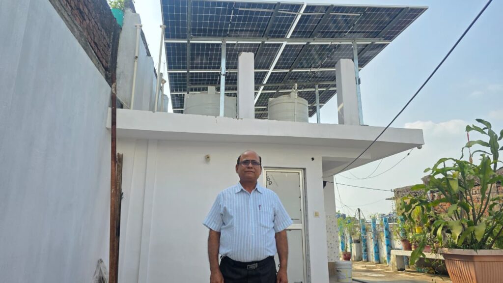 बिजली उपभोक्ता से बने बिजली निर्माता-राजकमल मिश्रा