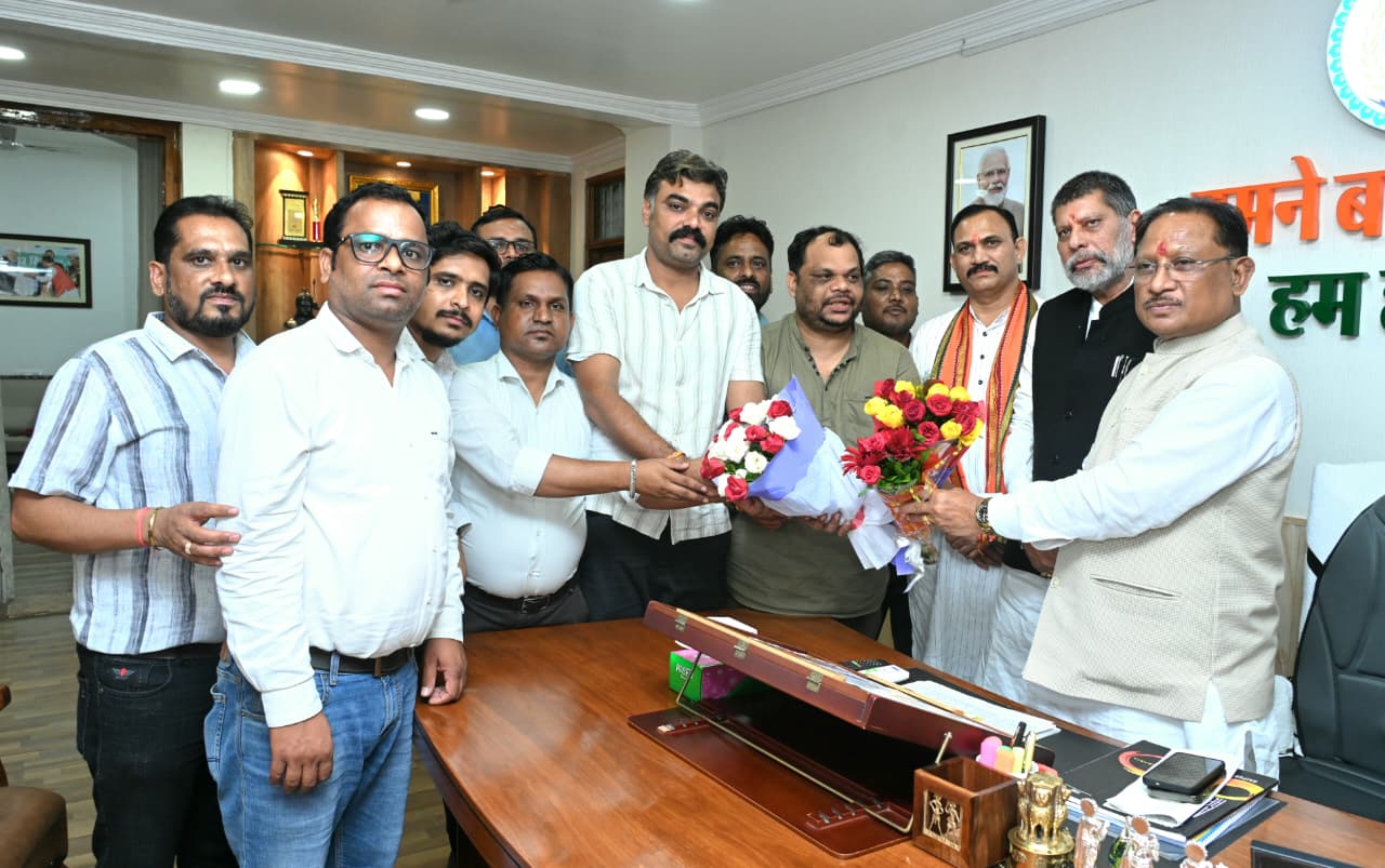 एनएचएम हड़ताल समाप्त, कर्मचारियों के फैसले का सरकार ने किया स्वागत; स्वास्थ्य सेवाएं पटरी पर लौटेंगी