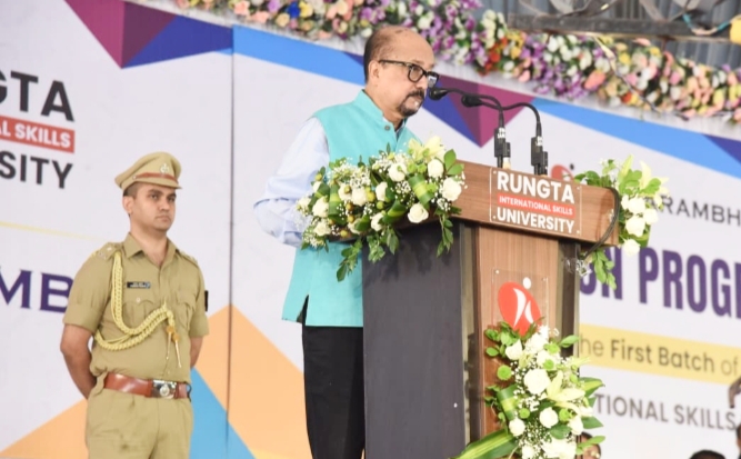 समस्याओं की पहचान कर समाधान विकसित करें जिससे लोग लाभान्वित हो- राज्यपाल रमेन डेका