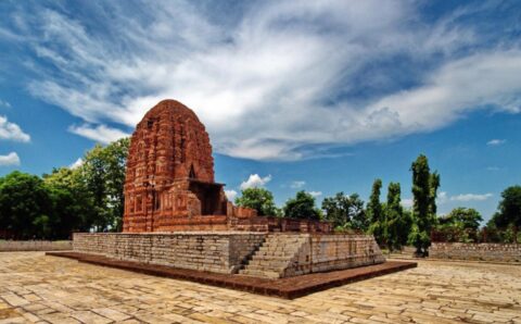 संस्कृति, इतिहास और अध्यात्म का संगम जहां इतिहास बोलता है, संस्कृति मुस्कुराती है और अध्यात्म सांस लेता है
