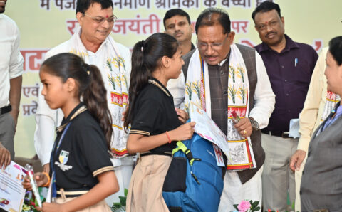 राज्य सरकार के प्रयासों से श्रमिकों के जीवन में आ रहा है बदलाव