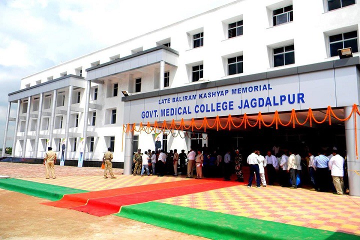 बस्तर जिले में 25 वर्षों में स्वास्थ्य सुविधाओं का उल्लेखनीय विकास