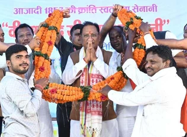 कटघोरा में कंवर समाज के सम्मेलन और वीर शहीद सीताराम कंवर की पुण्यतिथि समारोह में शामिल हुए मुख्यमंत्री साय